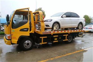 香格里拉附近拖车救援24小时服务热线